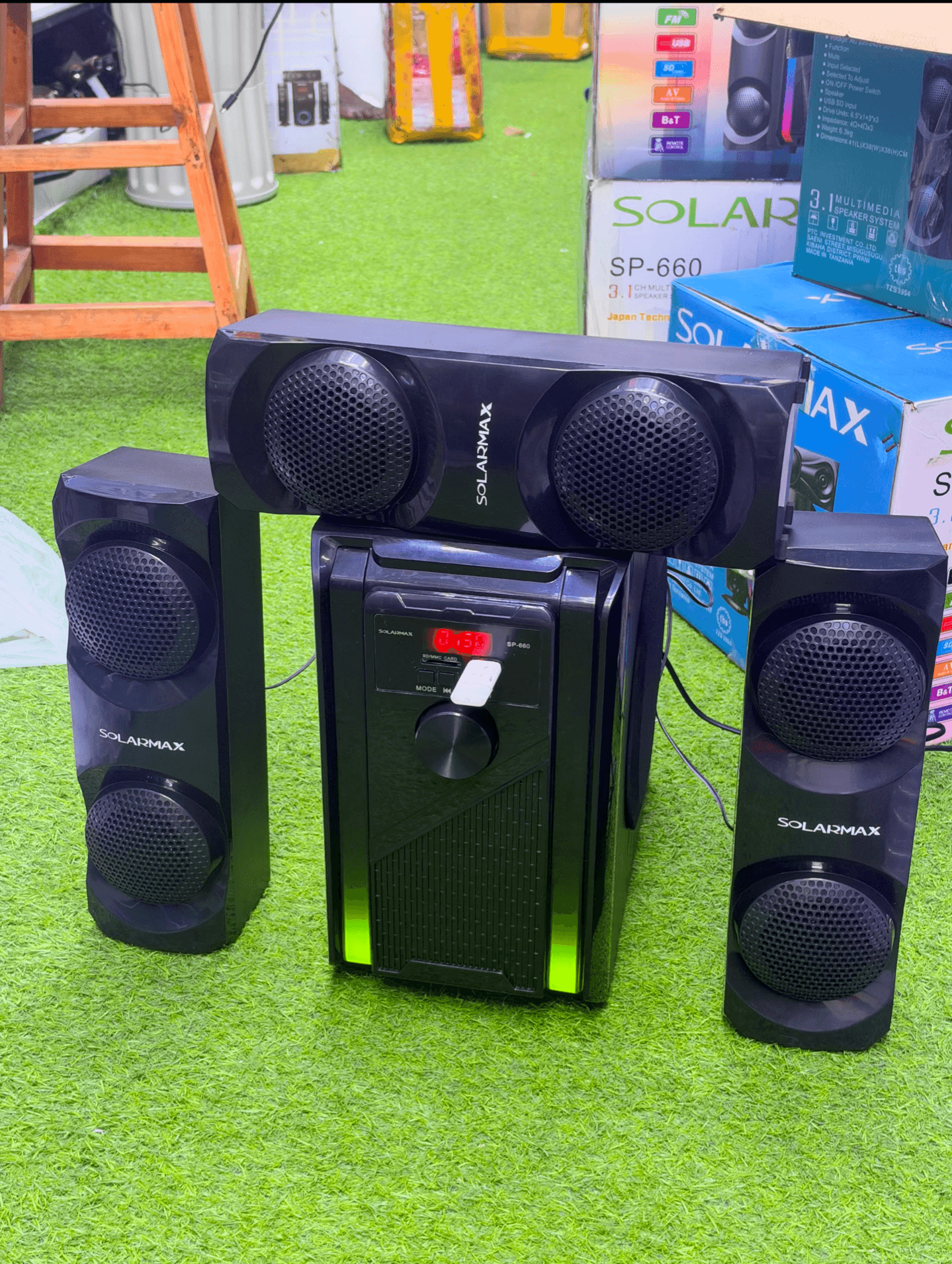 solarmax speaker tatu